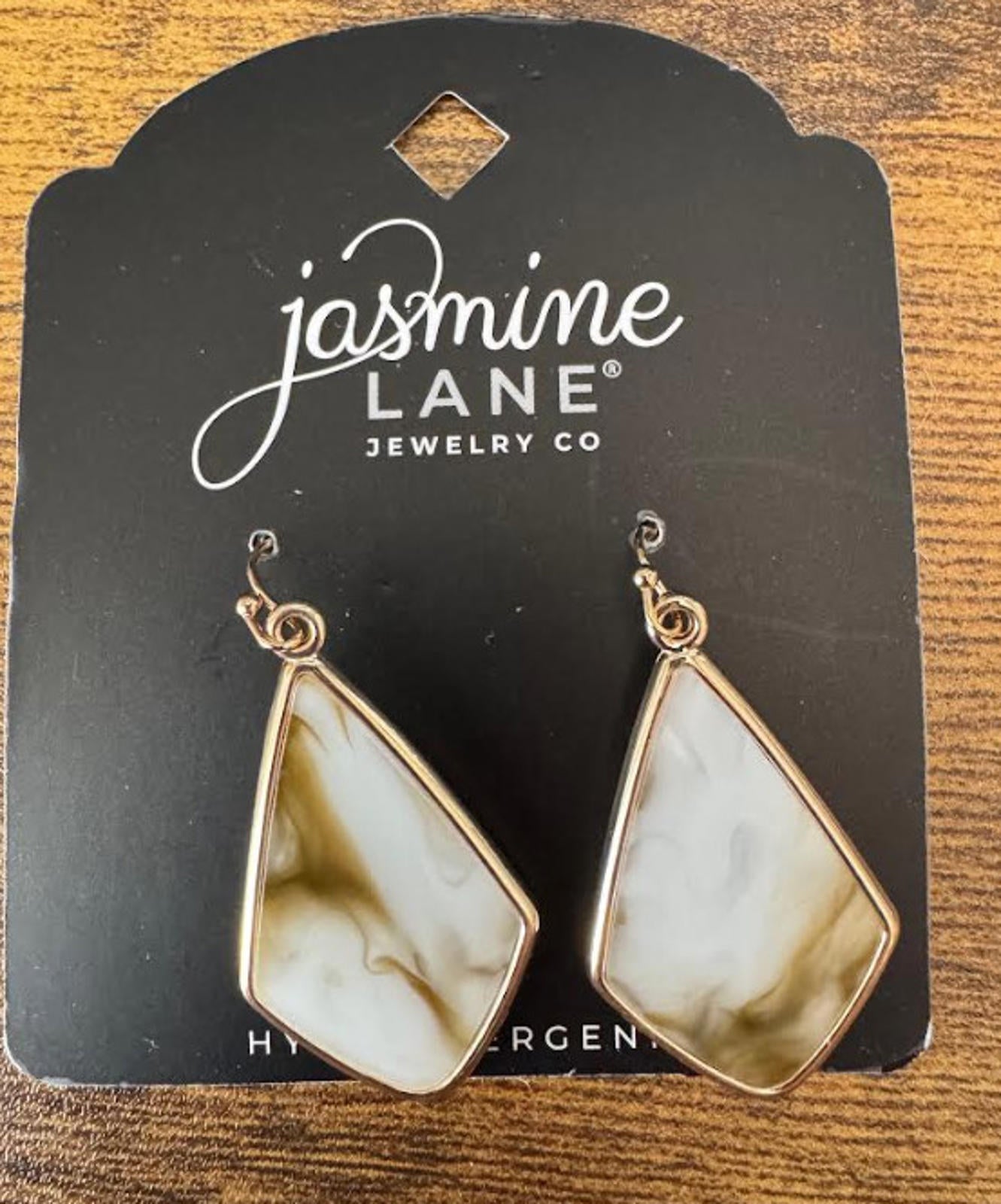 Jasmine Lane Co Gold Tone Drop/Dangle Pierced Earrings Marble Hypo-Allergenic