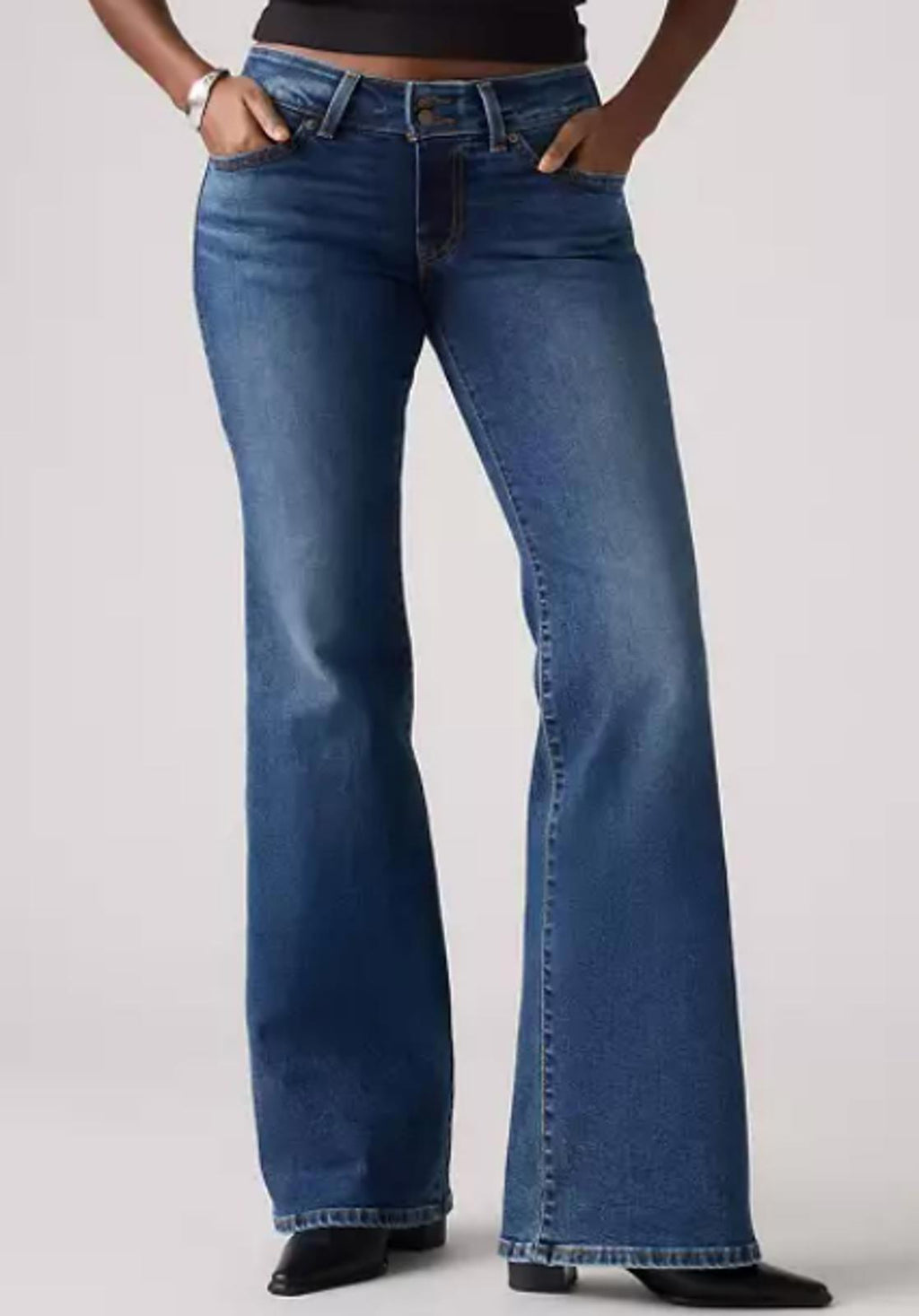 LEVIS WOMENS SUPERLOW FLARE-LEG - Size 29X32