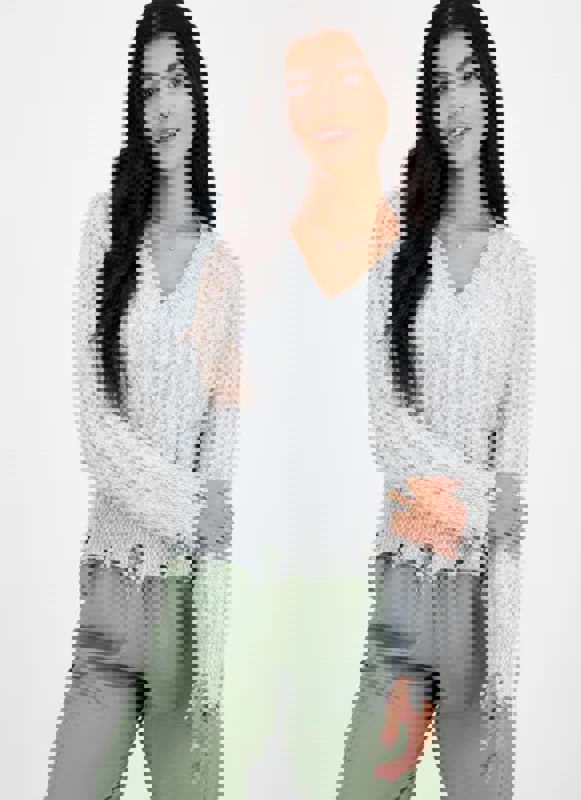 PLANET HEART JUNIORS CABLE-KNIT DISTRESSED SWEATER  - Size - Large