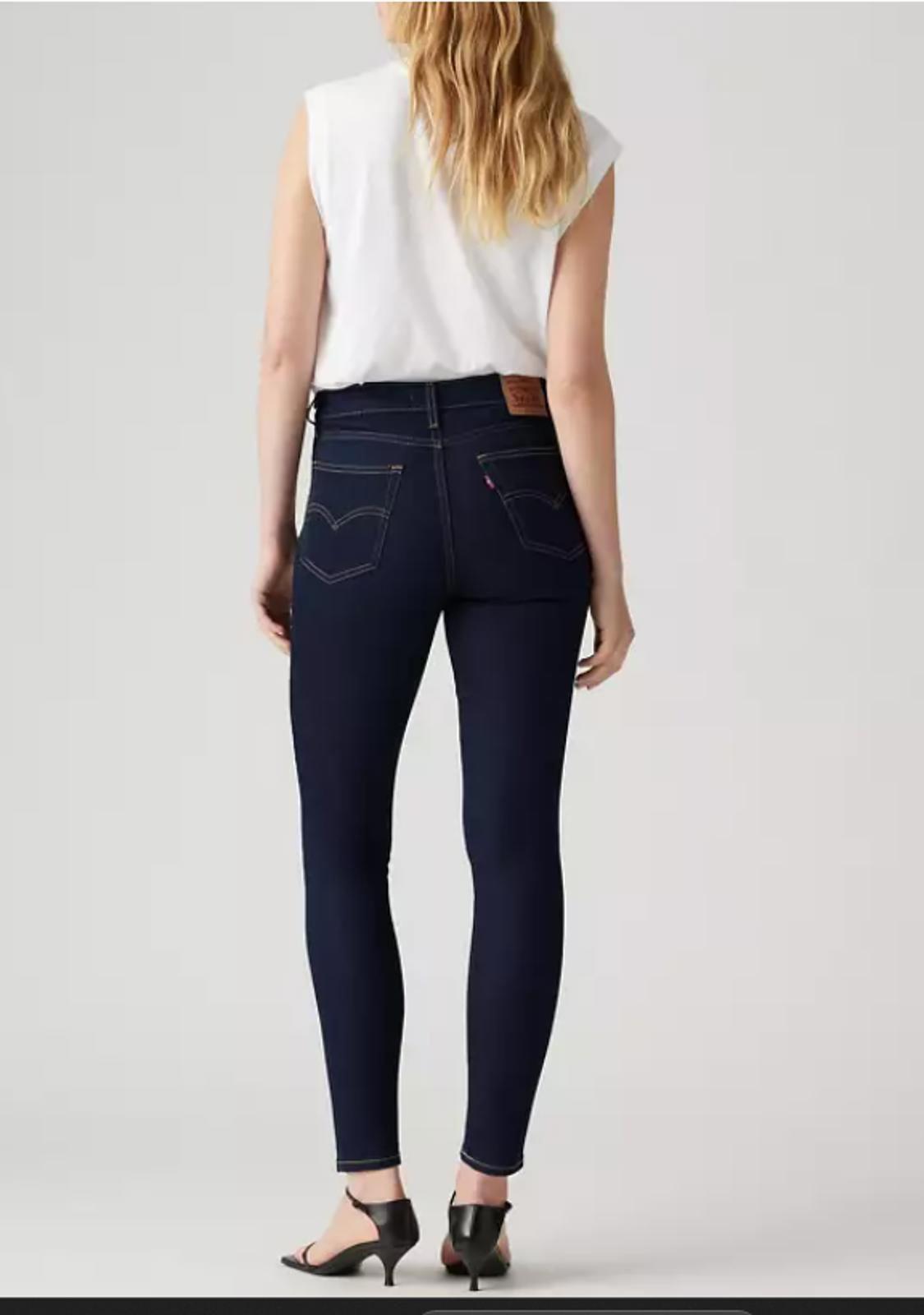 Levi's 721 High Rise Skinny Jeans - Size 6 (28" Waist)