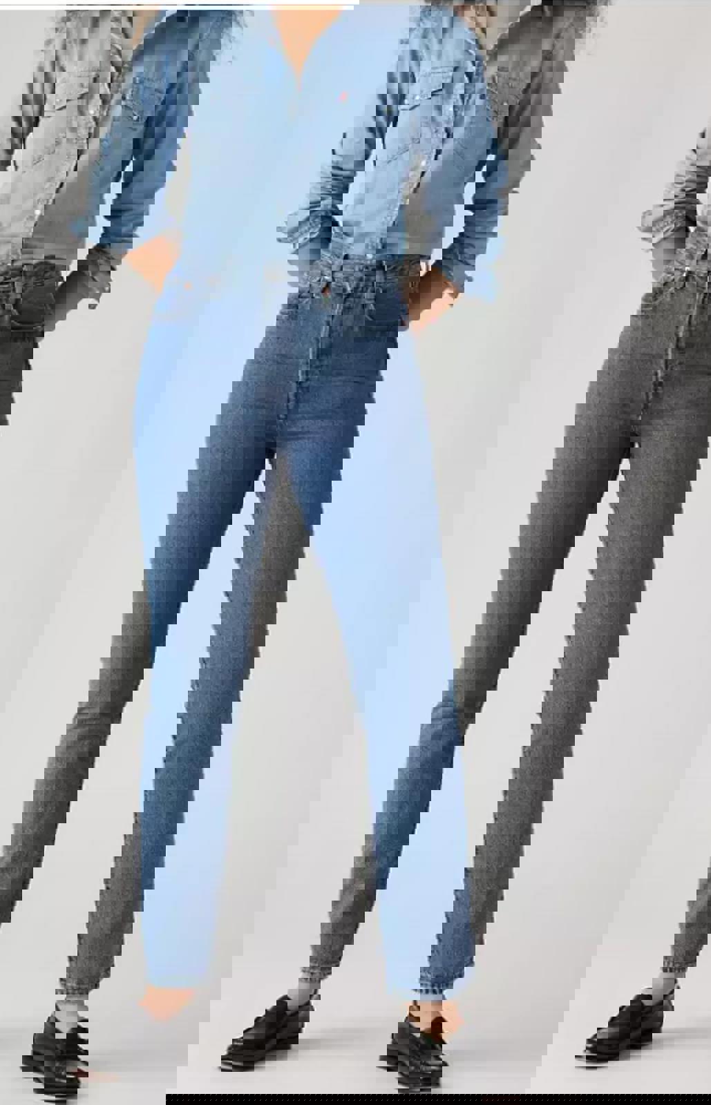 LEVIS WOMENS 501 ORIGINAL-FIT STRAIGHT SHINE THEO - Medium Blue - Size 25"