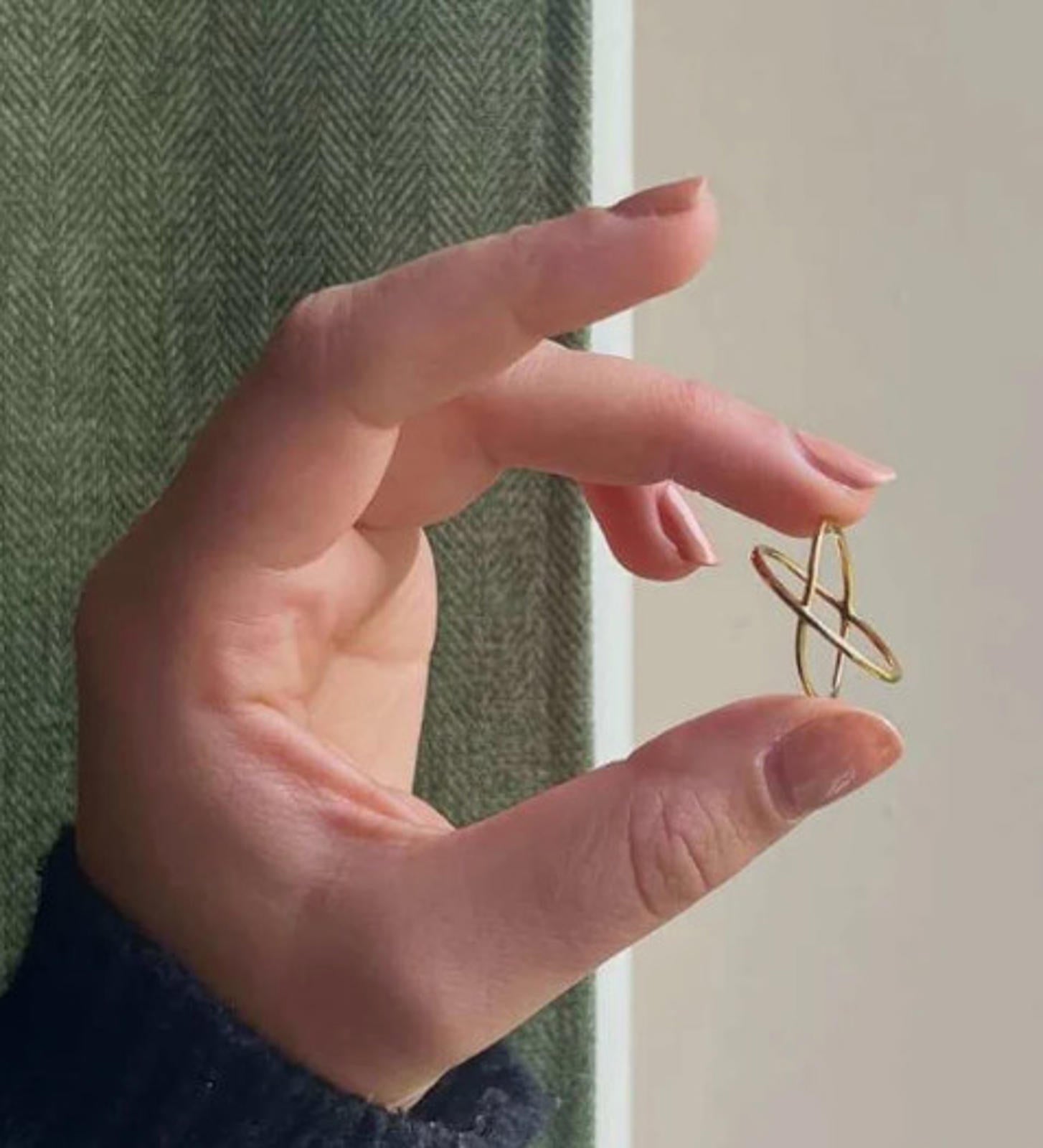 Jasmine Lane Gold X Criss Cross Ring Size 7 Modern Fashion Jewelry NWT