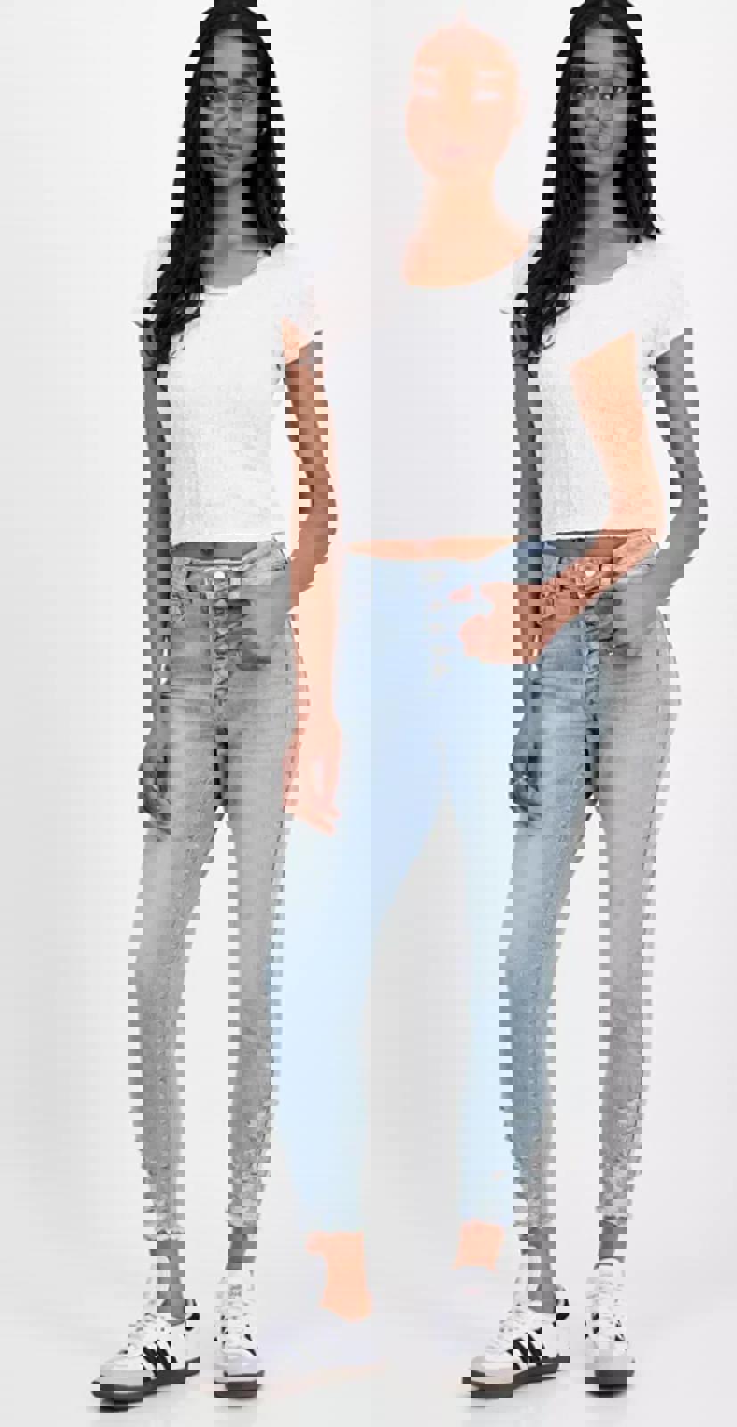 INDIGO REIN JUNIORS MID-RISE DESTRUCTED JEANS - Size - 0